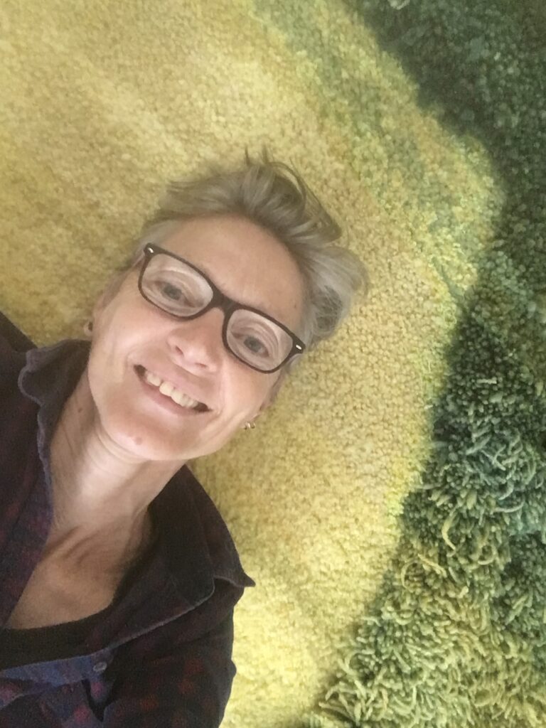 Ik, Ellen Bruijs, op de eerste helft van mijn kleed